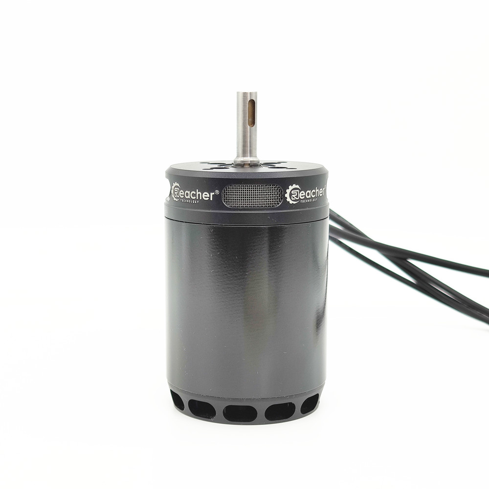 2024年新型モーター6395 63100 Reacher  - 63100 Brushless Motor 140Kv のレビューと価格